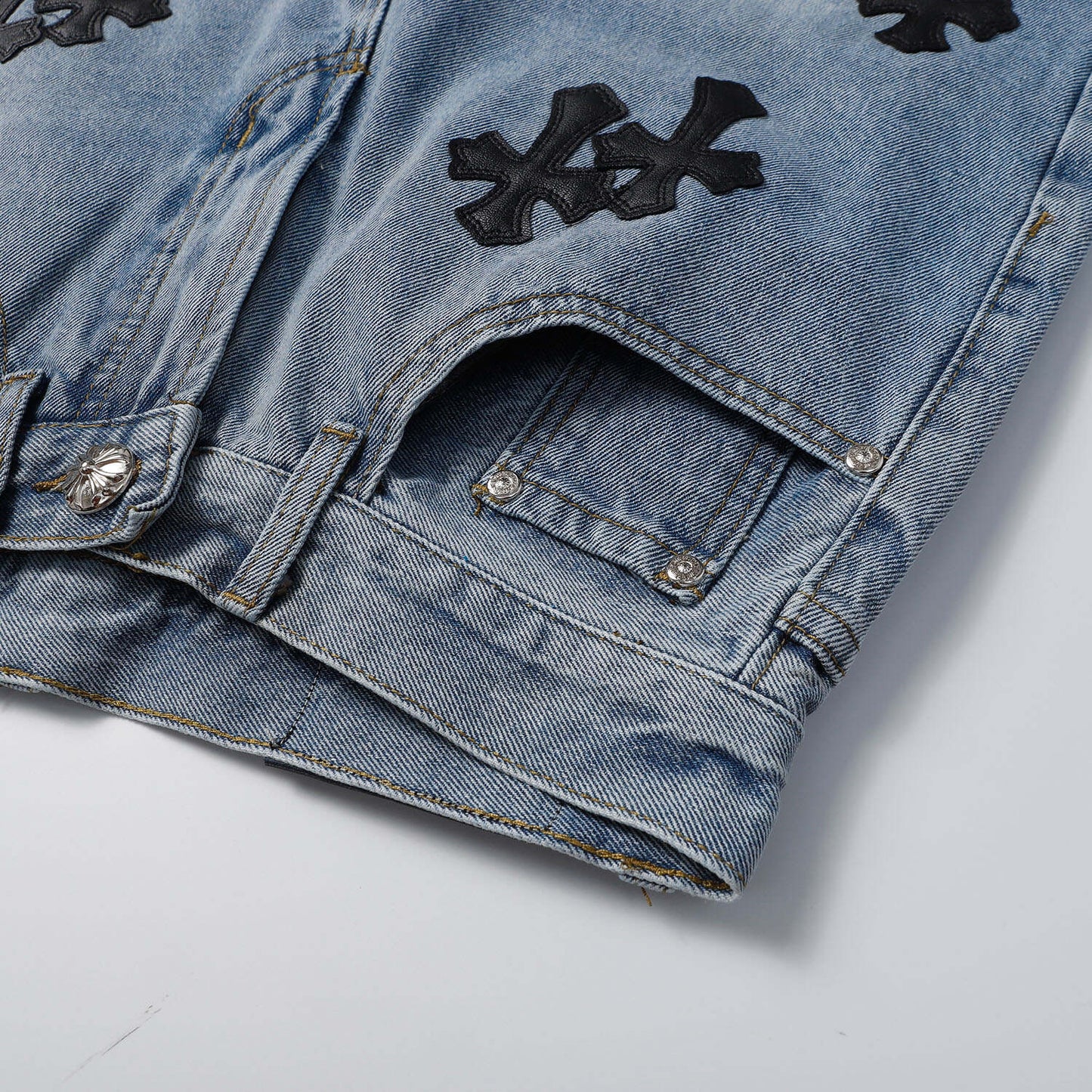 NEW Shorts 9919