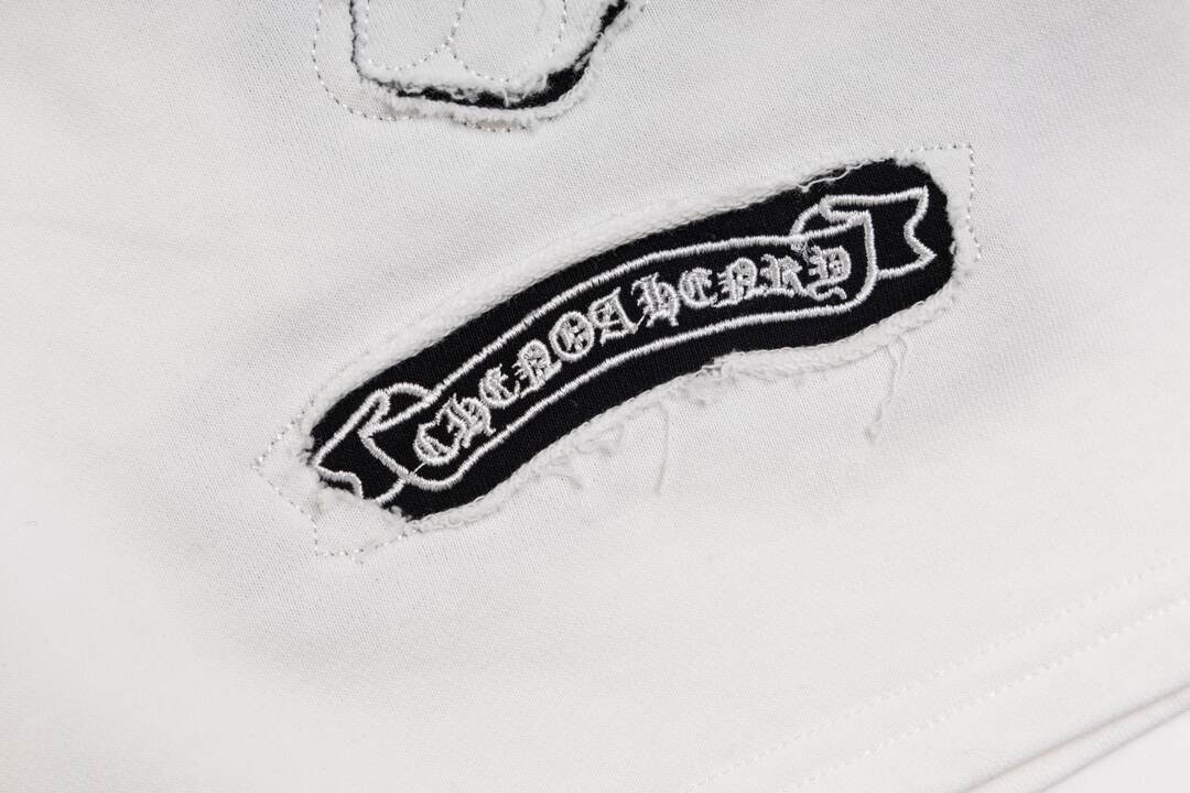 NEW Shorts 9057