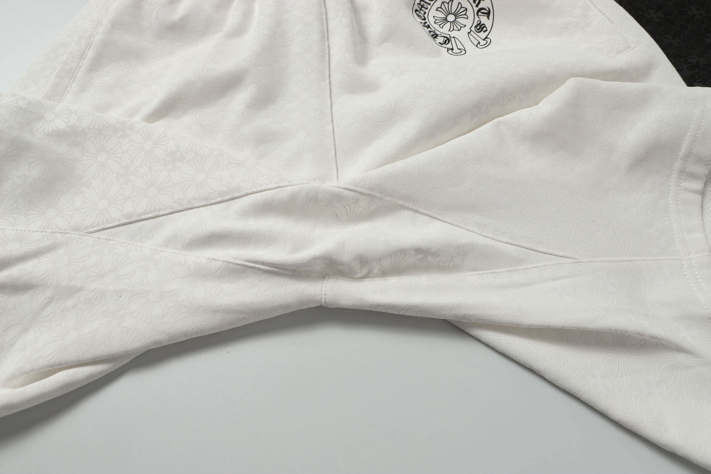 NEW Shorts 2282