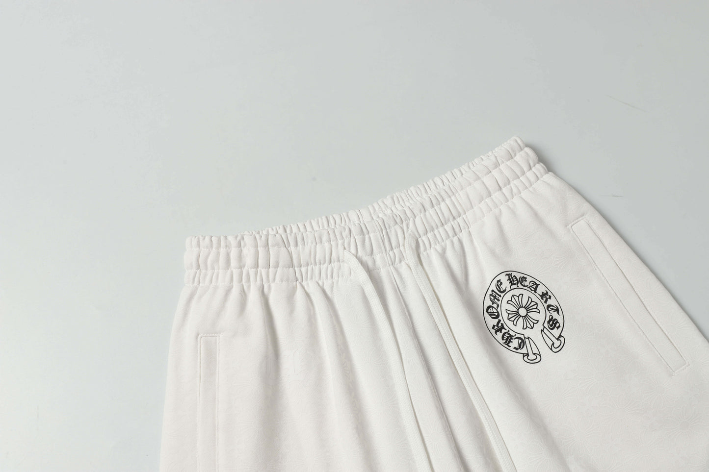 NEW Shorts 2282