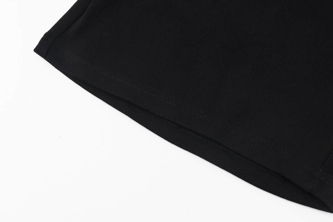 NEW Shorts 9049